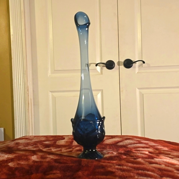 Viking - Rare - Charcoal Blue Leaf 13"H Swung Vase - Picture 4 of 8